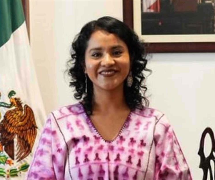 Nadia López García, la poeta mixteca que sustituye a Arriaga Nadia López García, la poeta mixteca que sustituye a Arriaga