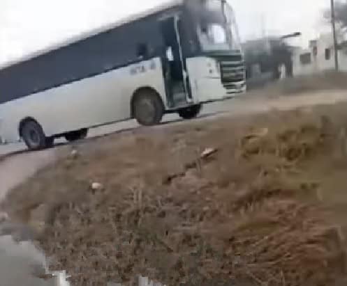 Causa daños camión sin conductor Causa daños camión sin conductor