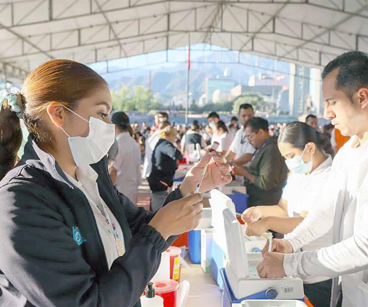 Aplican 30 mil dosis en Macrobrigada de vacunación Aplican 30 mil dosis en Macrobrigada de vacunación
