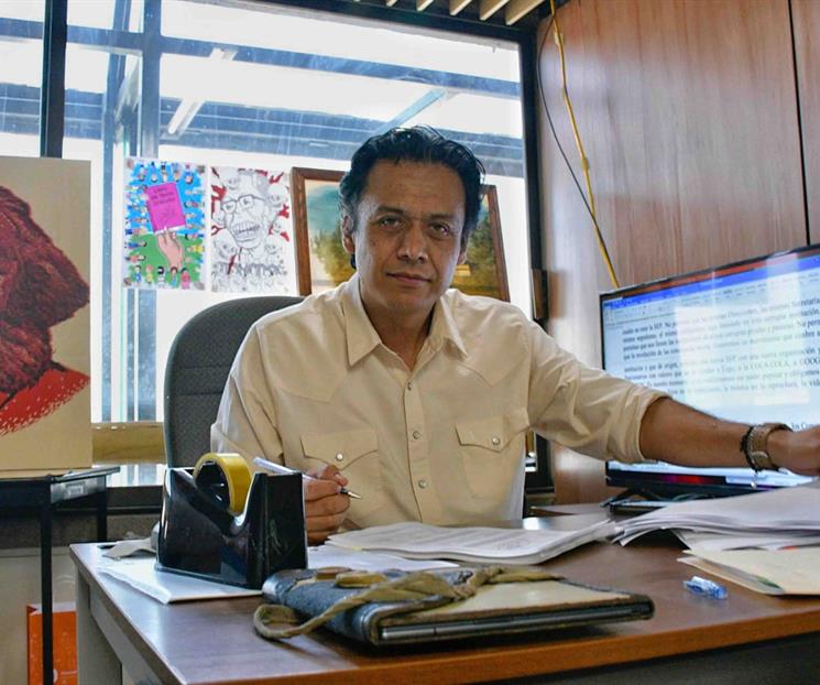 Marx Arriaga cumple 4 d&iacute;as atrincherado