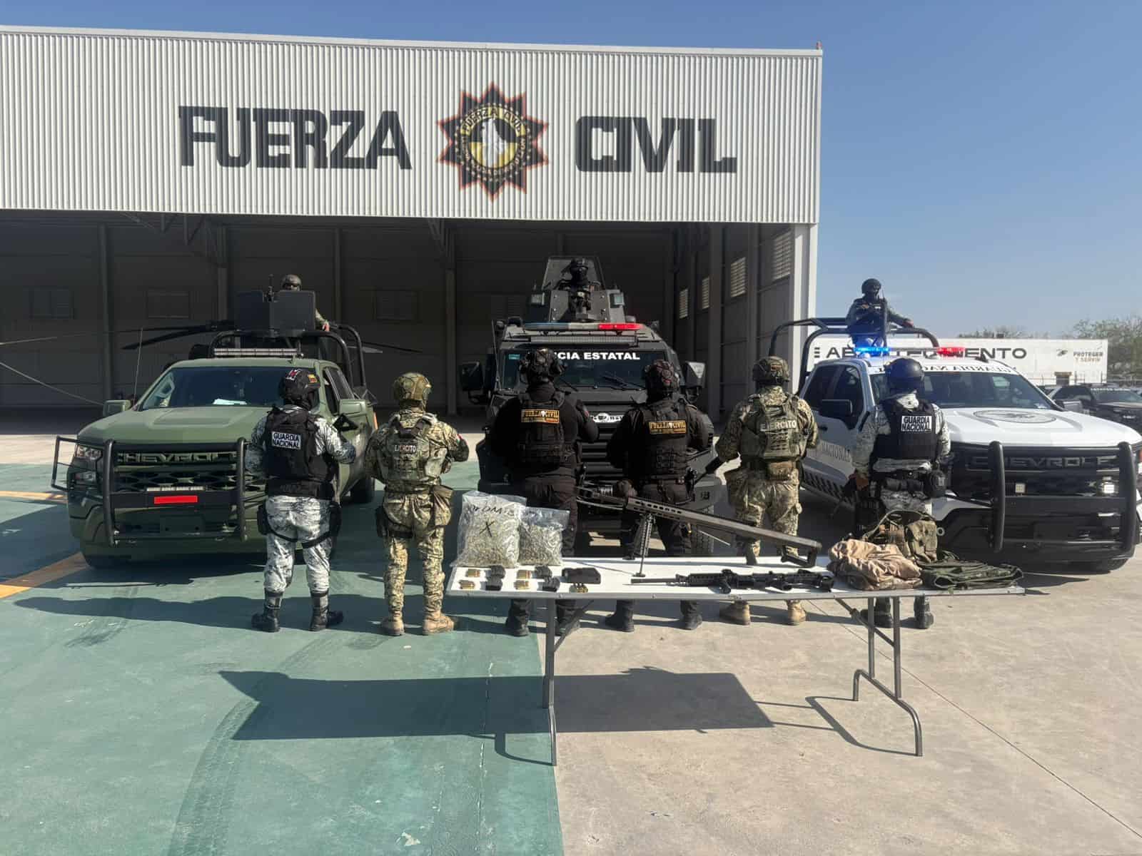 Derivado de trabajos t&aacute;cticos y estrat&eacute;gicos de los elementos de la Defensa, Guardia Nacional y Fuerza Civil; se logr&oacute; el decomiso de narc&oacute;ticos y armas, en el municipio de Cadereyta.