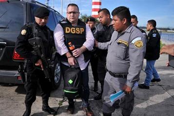 Vinculan a proceso a Javier Duarte por peculado y le niegan libertad