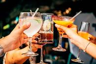 Exigen ONGs aumento de impuestos a alcohol y restringir publicidad