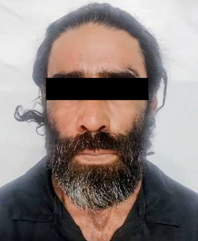 Detectives de la Agencia Estatal de Investigaciones arrestaron en el municipio de Ju&aacute;rez a un hombre que priv&oacute; de la vida a un hombre y lesion&oacute; a sus dos hermanos, quienes intentaron defenderlo.