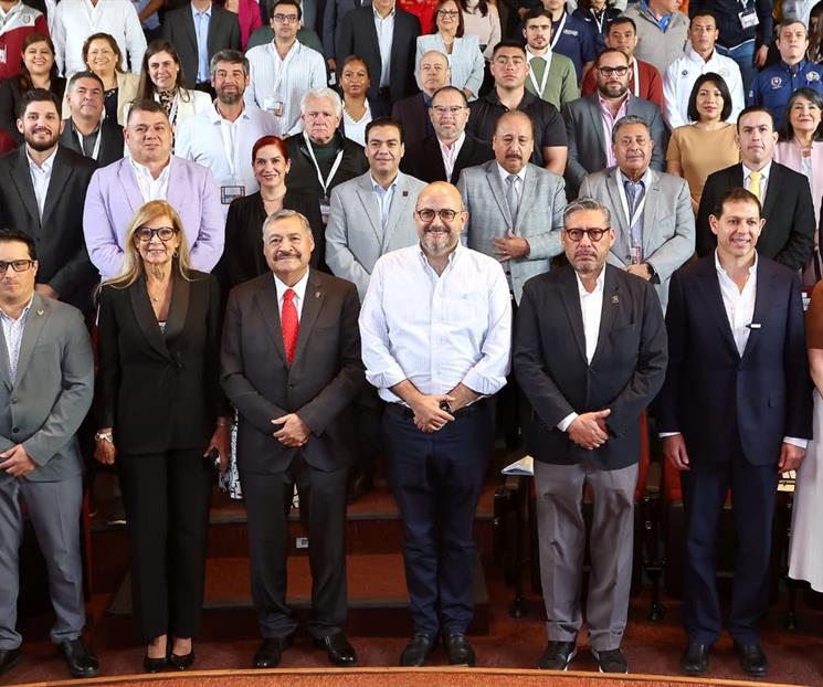 Acuerdan UANL y Fiscal&iacute;a beneficios laborales para universitarios