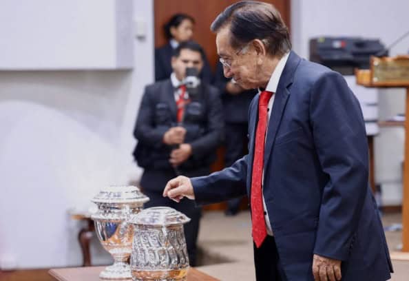 Presidente interino de Per&uacute;, Jos&eacute; Mar&iacute;a Balc&aacute;zar, es citado a juicio