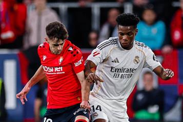 Cae el Real Madrid y pone en riesgo la cima en la Liga de Espa&ntilde;a 