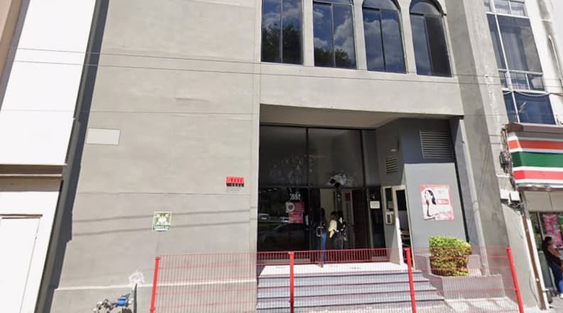 Asaltan a estudiantes de universidad en su salón Asaltan a estudiantes de universidad en su salón