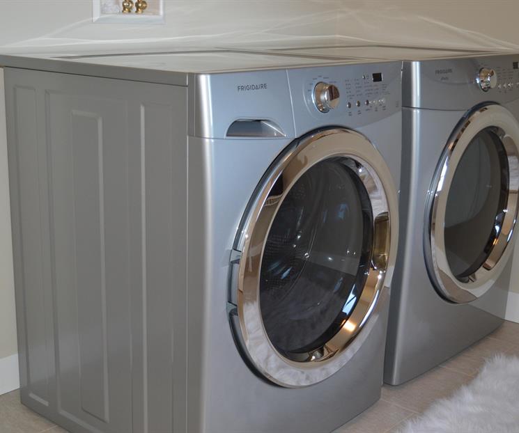 Adi&oacute;s al mal olor en la lavadora: gu&iacute;a definitiva de limpieza