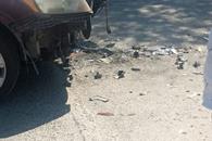 Impacta moto contra auto