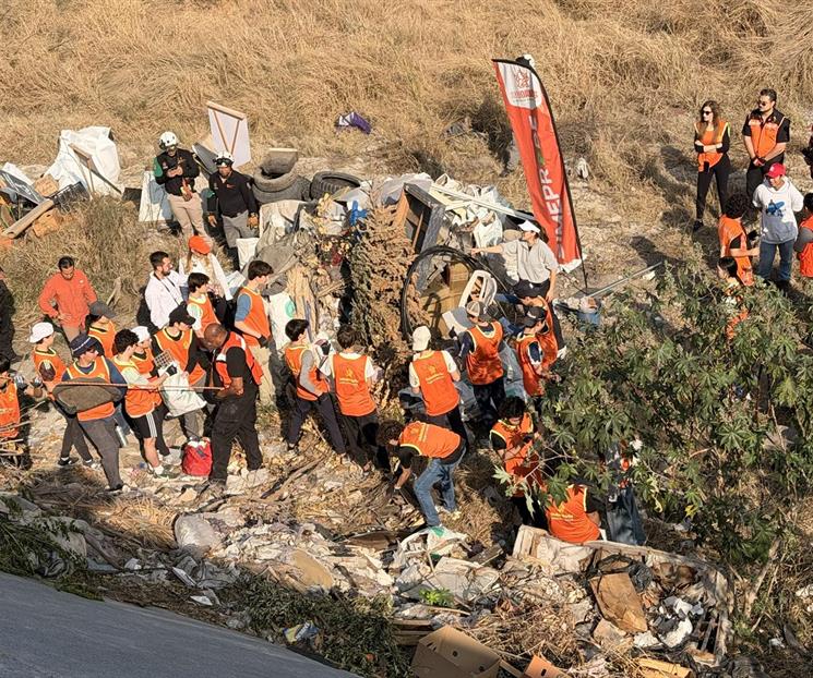 Retiran 73 toneladas de residuos del R&iacute;o Santa Catarina