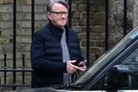 Capturan a exembajador brit&aacute;nico en EU vinculado al caso Epstein