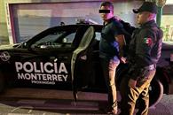 Maneja auto robado; lo detienen