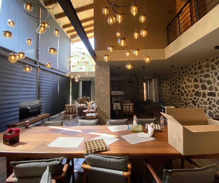 Las lujosas fincas del crimen organizado