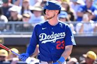 Siguen Dodgers perfectos en los campamentos de primavera 