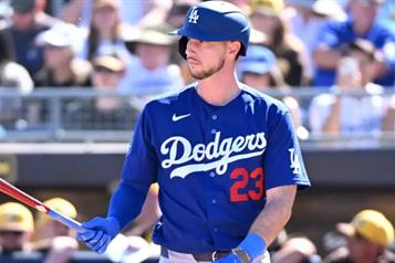 Siguen Dodgers perfectos en los campamentos de primavera 