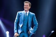 Emmanuel no se presenta junto con Mijares por crisis de salud