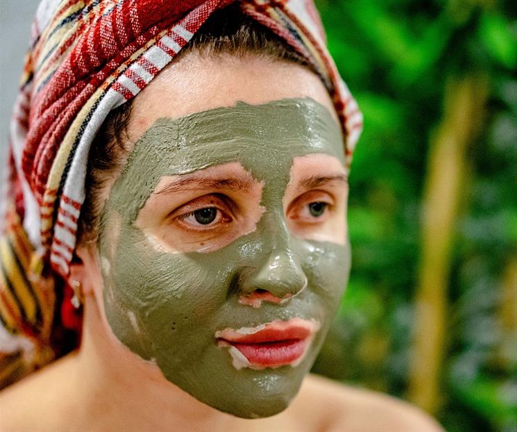 Tres mascarillas naturales para humectar la piel