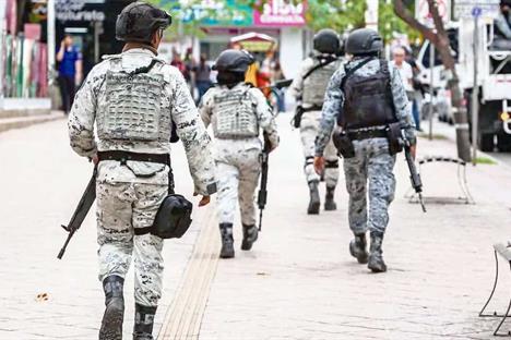 Despliegan 10 mil soldados para atender la emergencia