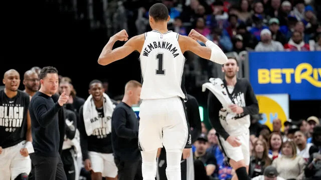 San Antonio impone sus condiciones y vence a Detroit