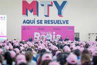 Entrega Monterrey la Tarjeta Regia Plus