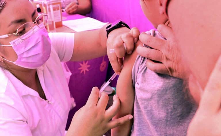 Aplican 18 millones de vacunas contra sarampi&oacute;n entre 2025 y 2026