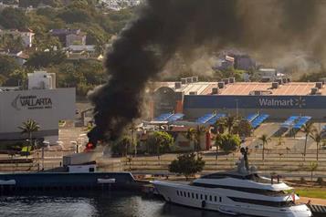 Calculan da&ntilde;os a comercios por los disturbios