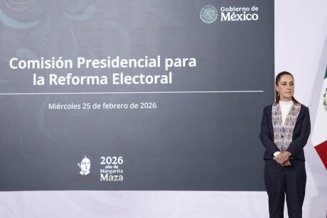 Proponen reducir n&uacute;mero de senadores de 128 a 96