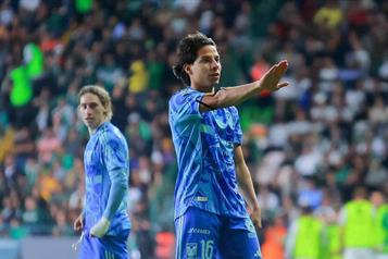 Renueva Lainez con Tigres tres a&ntilde;os m&aacute;s 