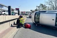 Deja choque-volcadura dos lesionados Deja choque-volcadura dos lesionados