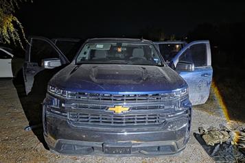 Decomisan armas y equipo t&aacute;ctico en Linares