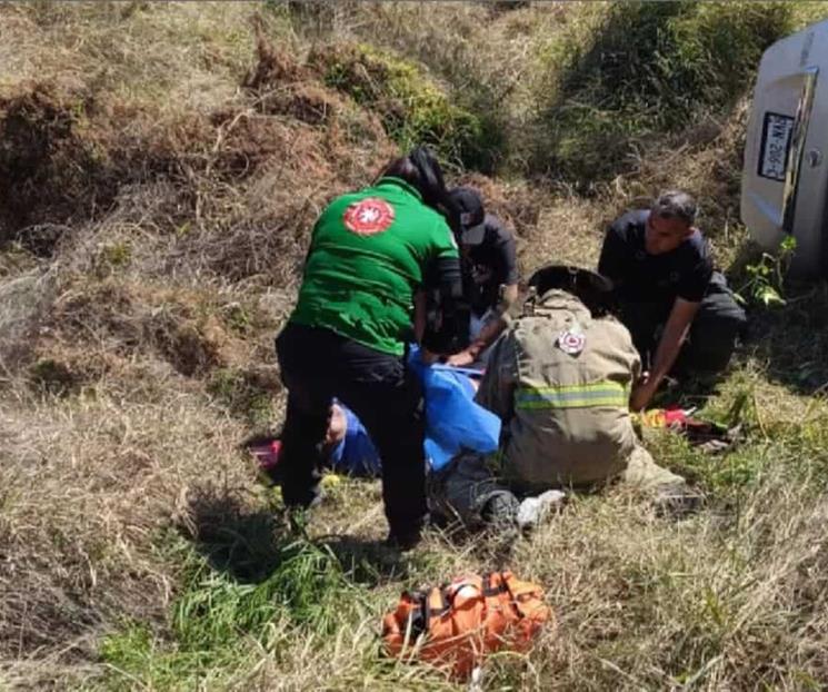 Sufre conductor volcadura en Ciénega Sufre conductor volcadura en Ciénega