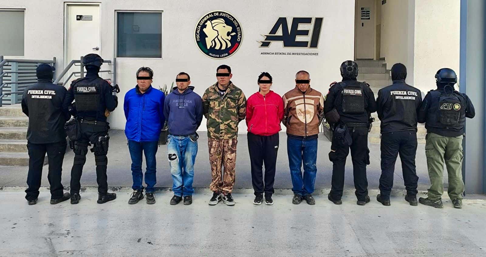 Dos presuntos generadores de violencia e integrantes de un grupo delictivo en posesi&oacute;n de un arsenal, fueron arrestados por elementos de la Divisi&oacute;n de Inteligencia de Fuerza Civil, en coordinaci&oacute;n con la polic&iacute;a de Linares, en el municipio de Linares, al sur de Nuevo Le&oacute;n.