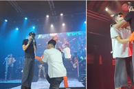 Pareja de Therians se compromete durante concierto en Argentina