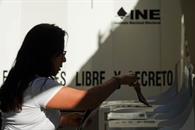 Prepara INE postura sobre reforma electoral