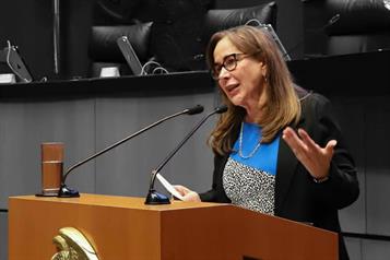 Yeidckol Polevnsky acusa que reforma electoral est&aacute; fuera de toda