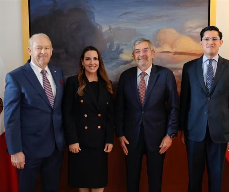 Se re&uacute;ne De la Fuente con "zar antidrogas" de EU y embajador