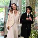 Hijo adoptivo de Angelina Jolie deja de usar apellido de Brad Pitt