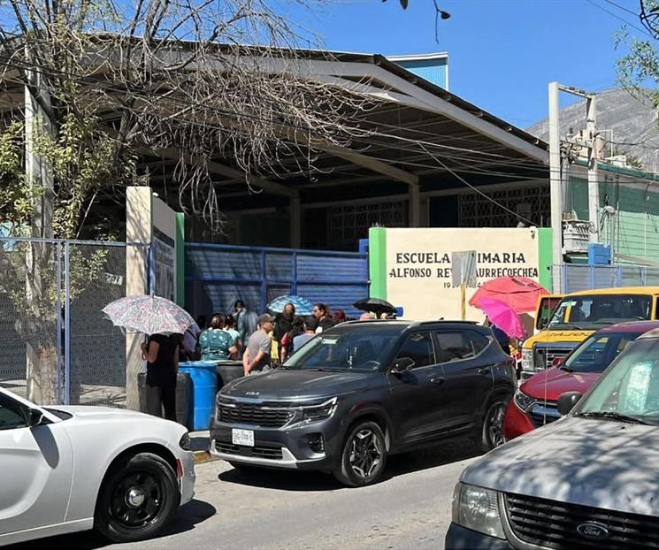 Sale ni&ntilde;o herido con pistola de postas en primaria