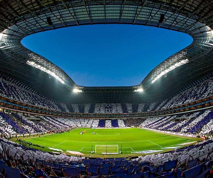 Holandeses reconocen la cancha del Gigante de Acero