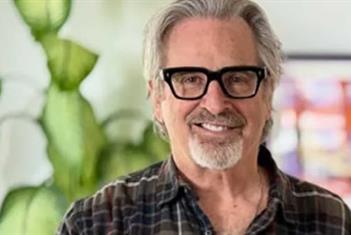 Revelan detalles sobre la muerte del actor Robert Carradine