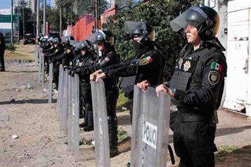 Libro documenta historia de la polic&iacute;a de la capital del pa&iacute;s