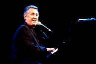 Neil Sedaka, &iacute;cono de la m&uacute;sica pop, fallece a los 86 a&ntilde;os
