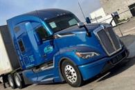 Roban tr&aacute;iler estacionado en pensi&oacute;n