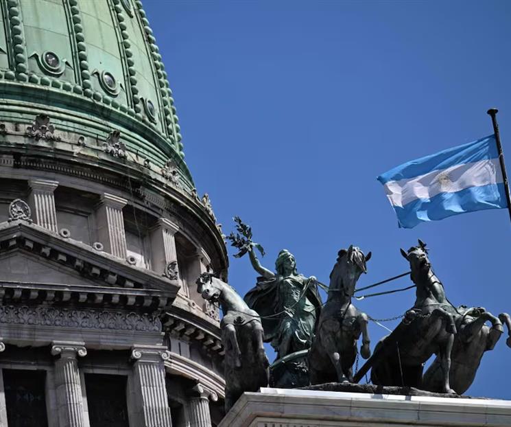 Aprueba Senado argentino la reforma laboral de Milei