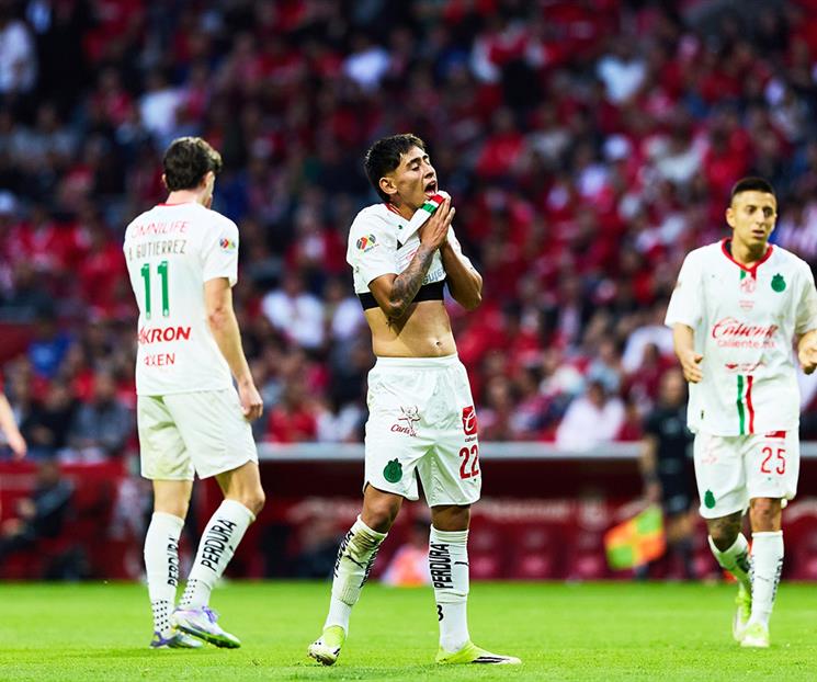 Suelta Chivas el liderato