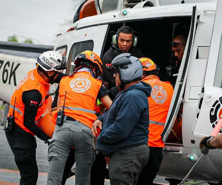 Auto desbarrancado deja dos lesionados en Montemorelos
