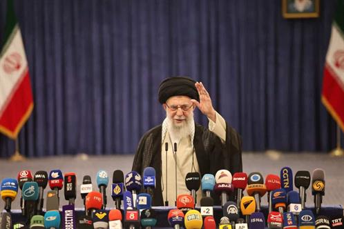 Promete Ir&aacute;n "castigo severo" tras la muerte del l&iacute;der supremo