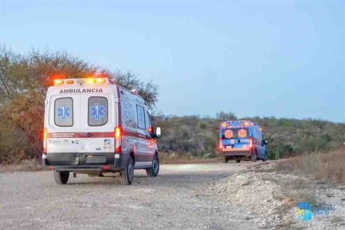 Muere automovilista tras volcadura