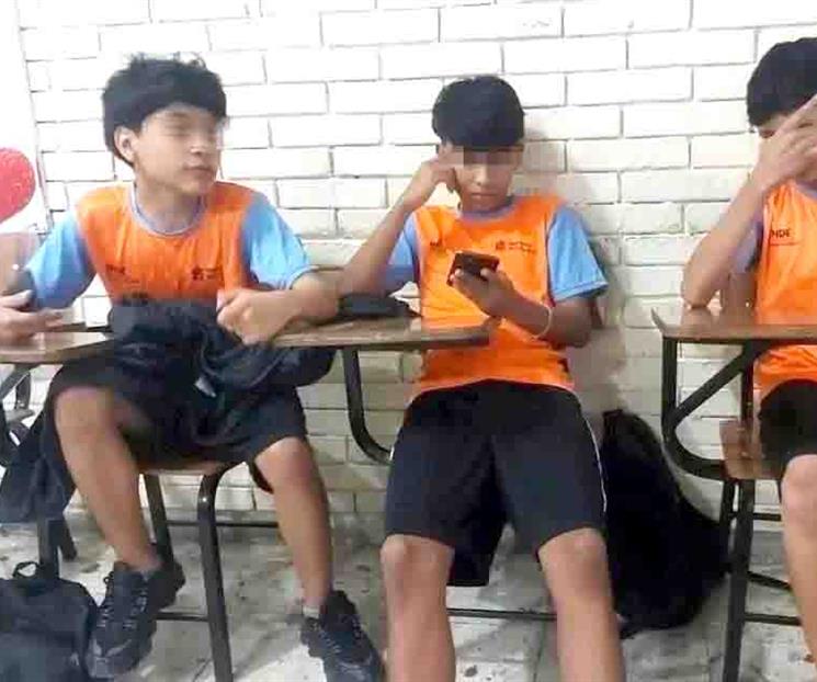 Localizan con vida a estudiantes Localizan con vida a estudiantes